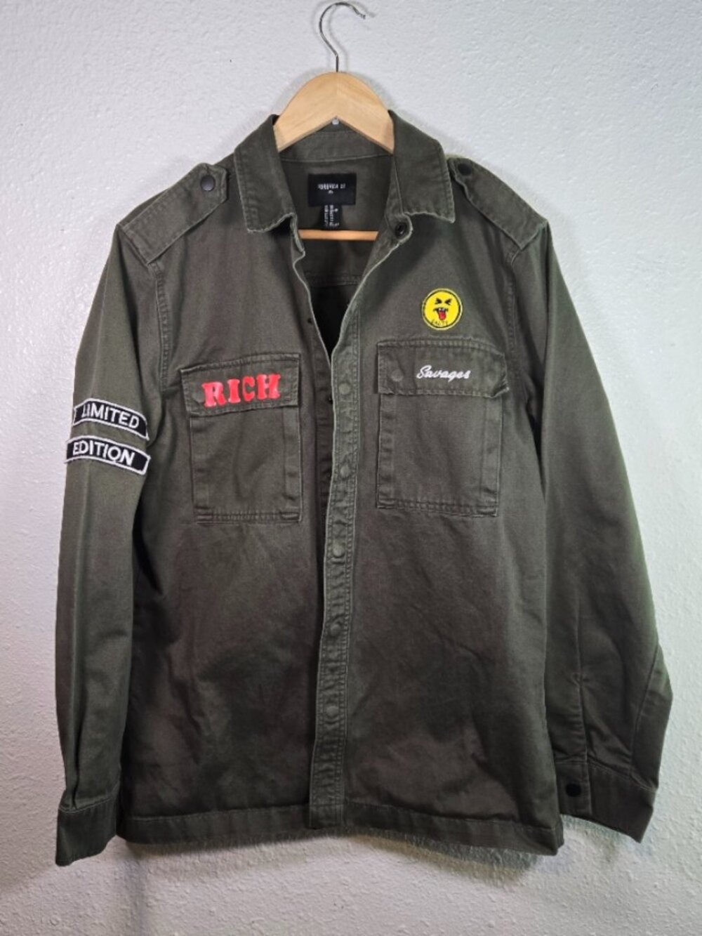 Forever 21 Men Olive Green Patched Utility Jacket Streetwear "Savages" XS